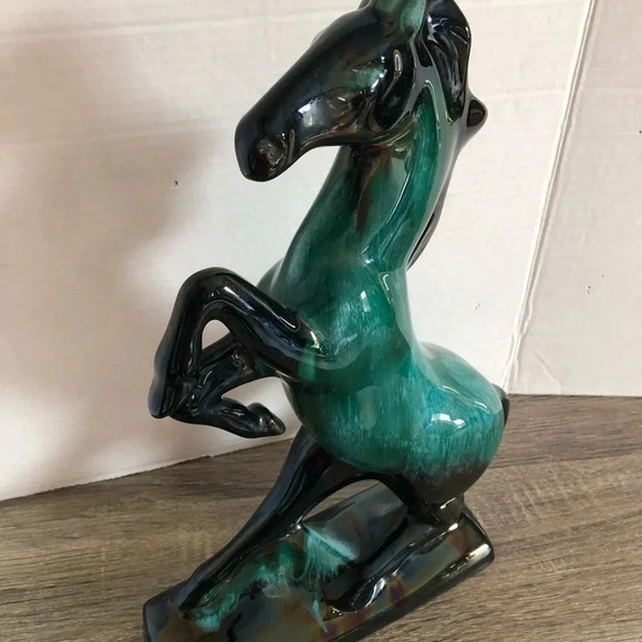 Vintage Blue Mountain Pottery 14”  Rearing Horse - Picture 4 of 14